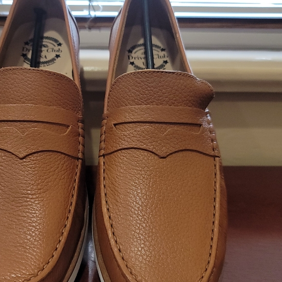 NIB. Driver Club USA leather loafers. Mens Size 10. Never worn. - Picture 7 of 8